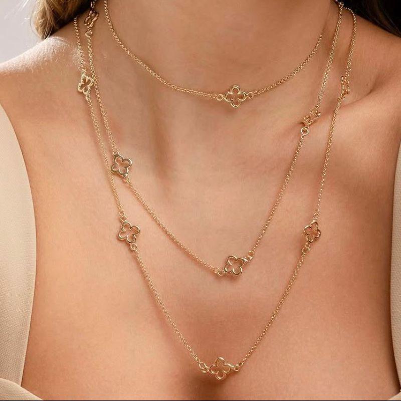 chocker trevo vazado 40cm