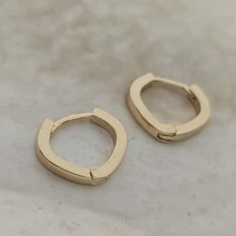 argola lisa triangulo 1cm