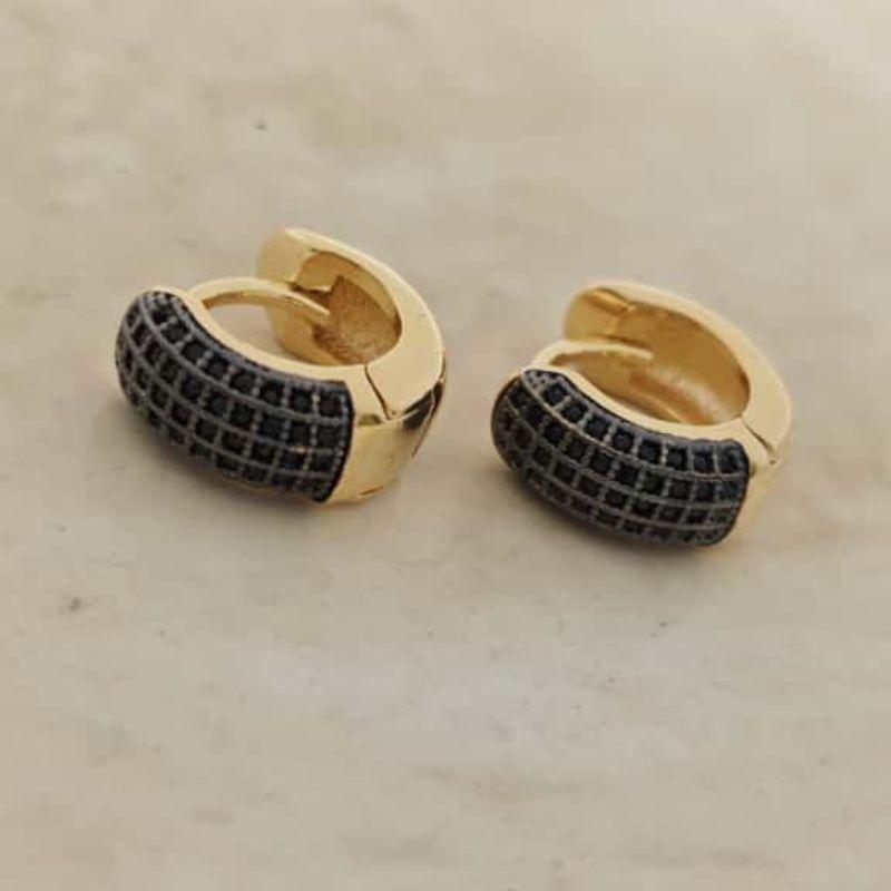 argolinha cravejada com rhodio negro 1,3cm