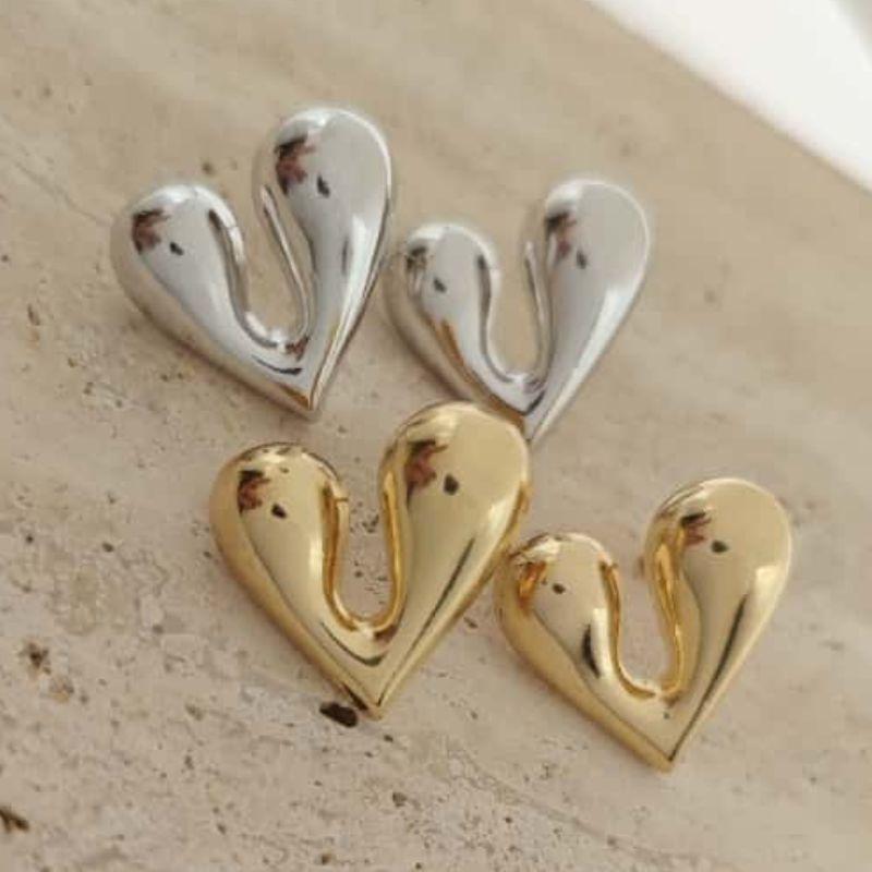 brinco coração partido