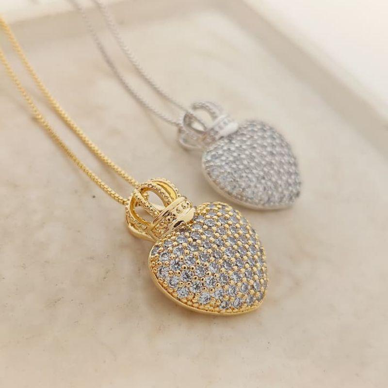 corrente coração cravejado com coroa