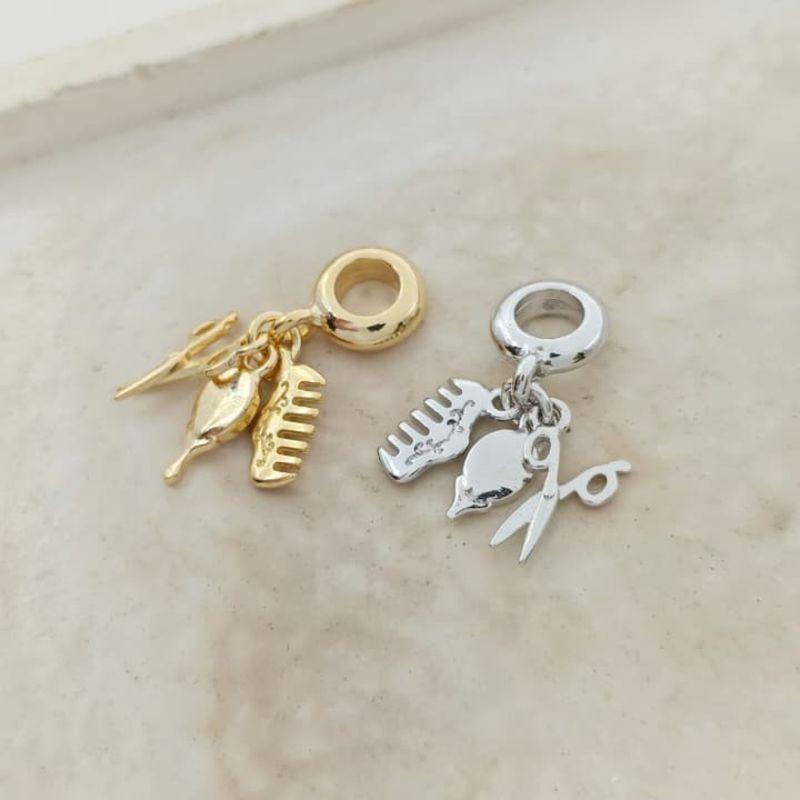 berloque cabeleireira rhodio