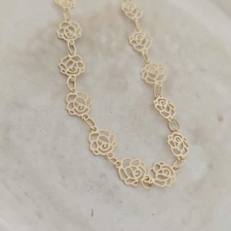 chocker flor chapada e vazada