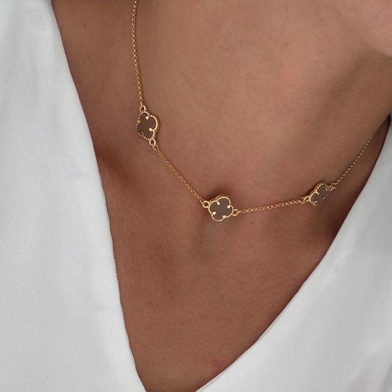 chocker trevo marrom P