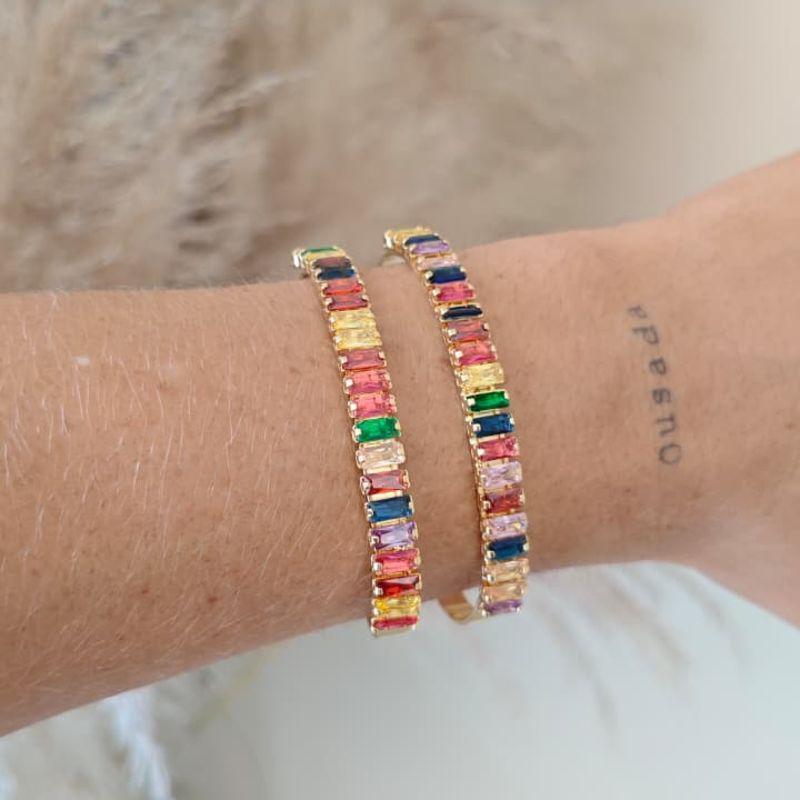 bracelete com pedra colorida