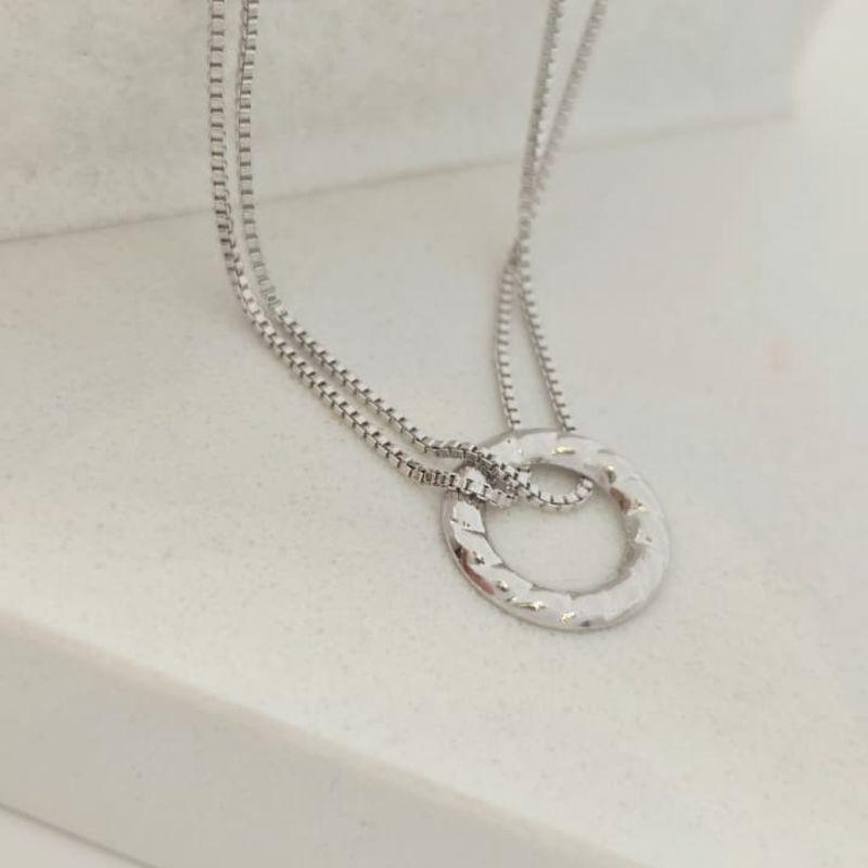 chocker com círculo rhodio
