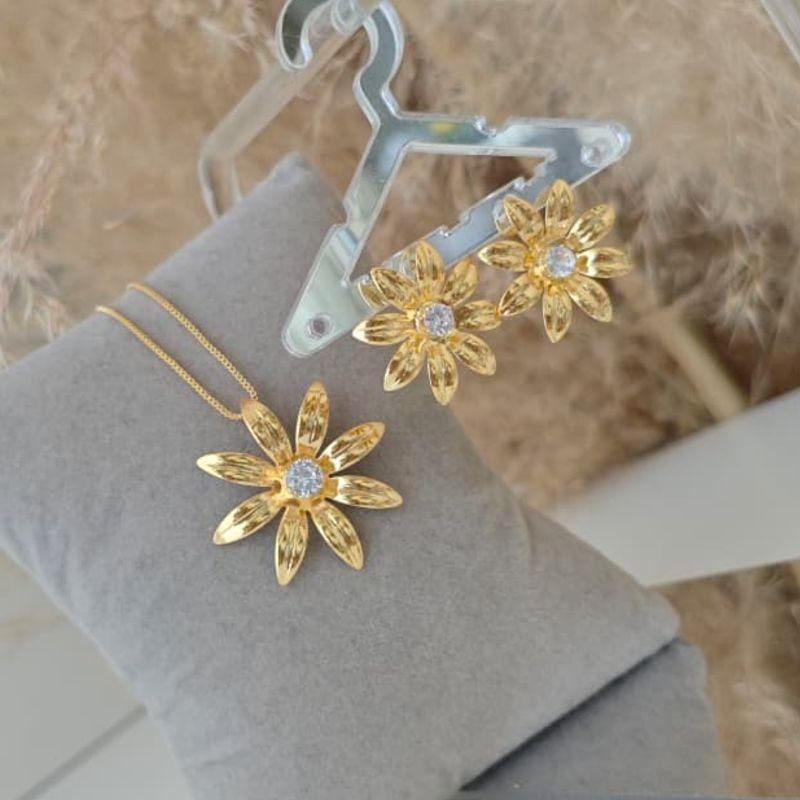 conjunto flor pétala fina